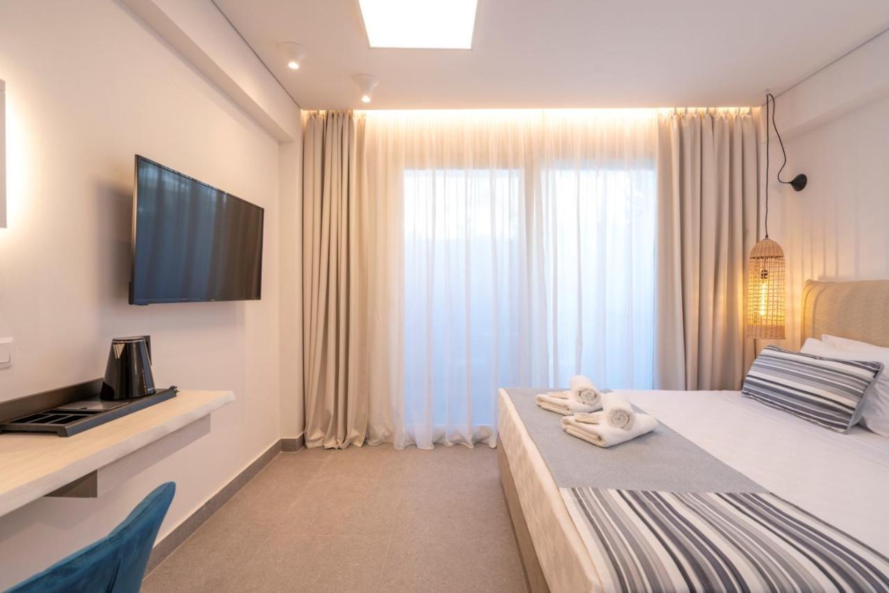 Mirablue Luxury Residences (Adults Only) Pefkochori Bagian luar foto