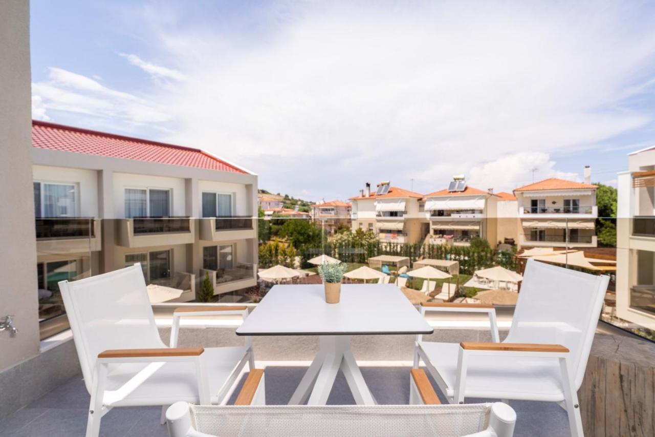 Mirablue Luxury Residences (Adults Only) Pefkochori Bagian luar foto